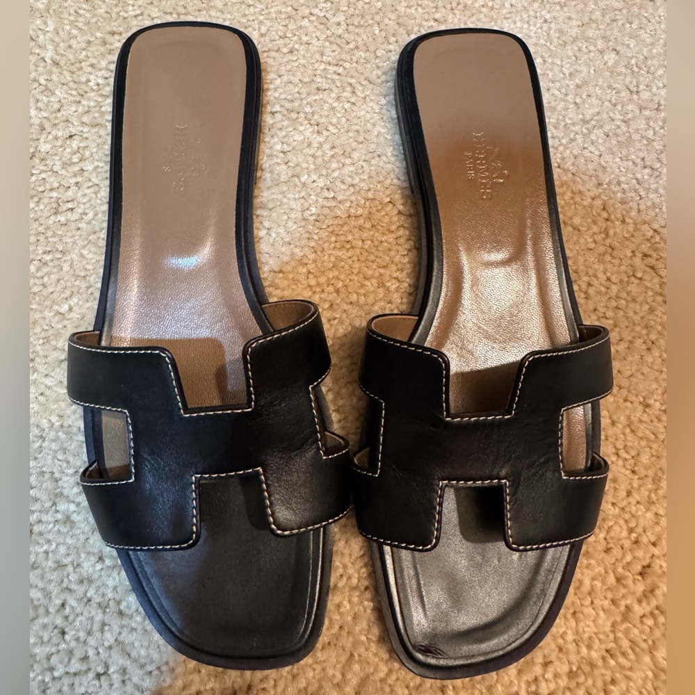 Hermes Black Oran Noir Leather Sandals Size 40